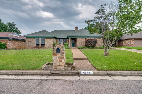 4312 High Springs Arlington TX 76016