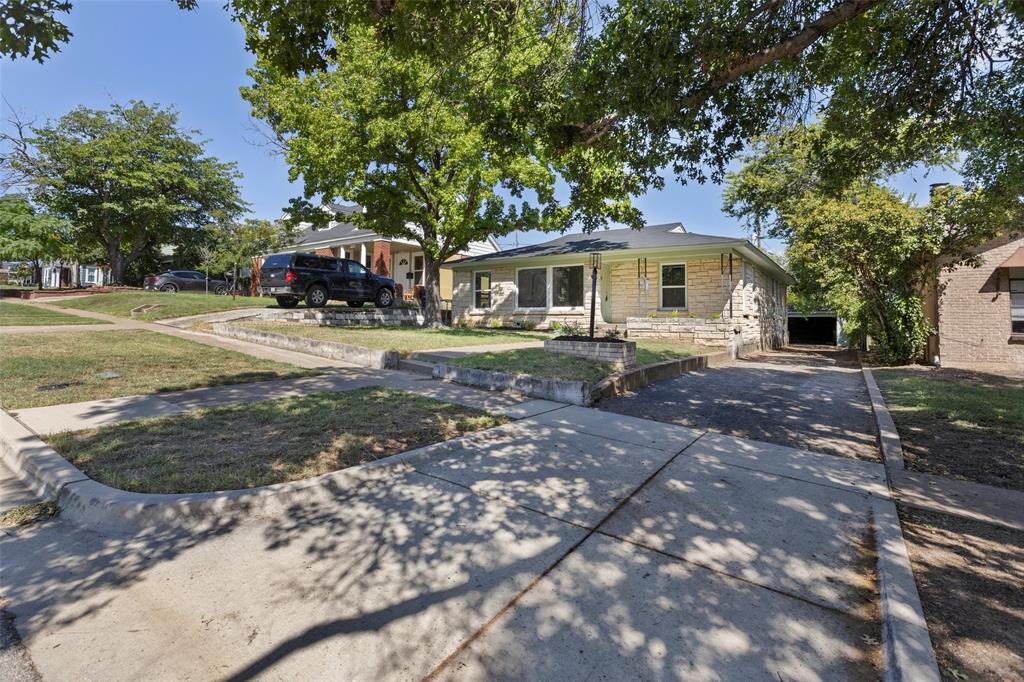 4116 Locke Avenue
