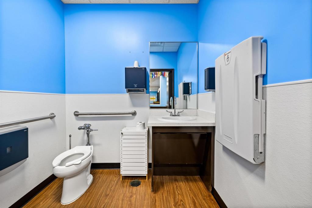 Artesia Retail - Commercial Sale