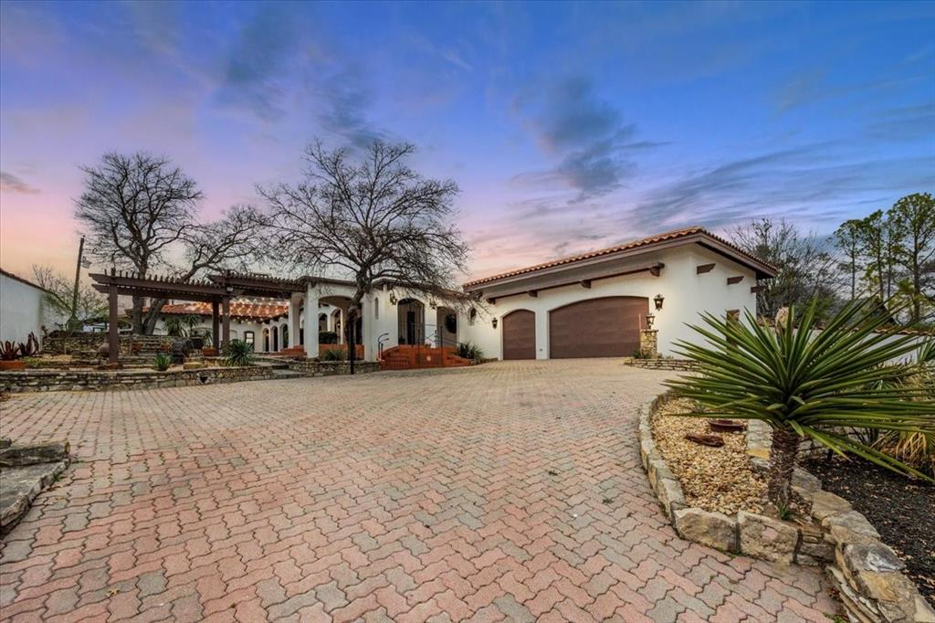 8300 Samora Court