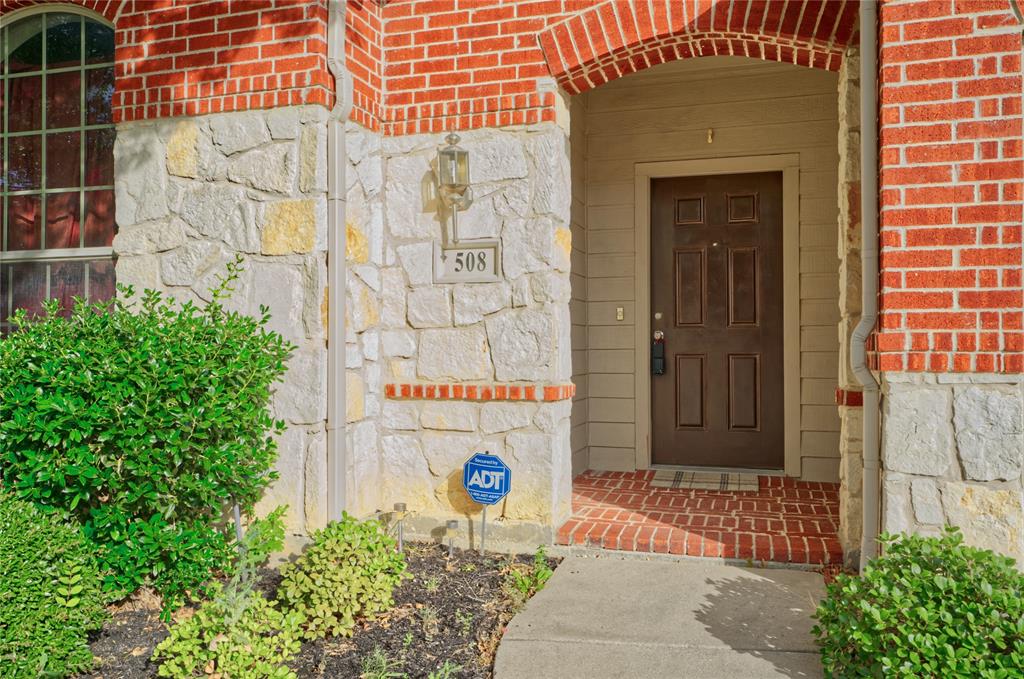 508 Hummingbird Drive