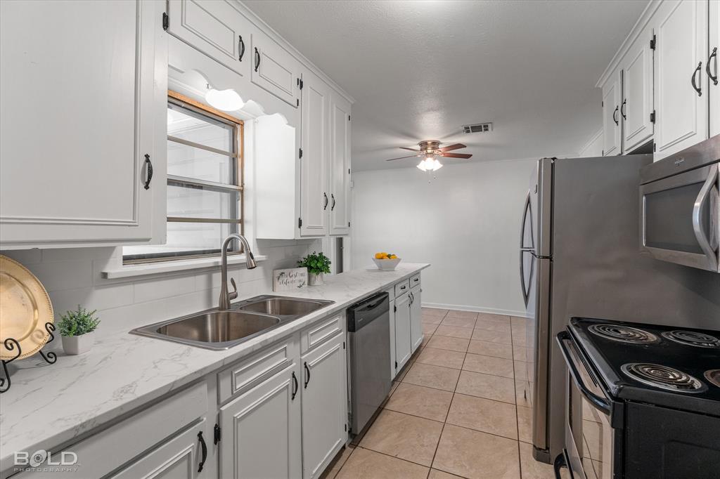 622 Meadowdale Place