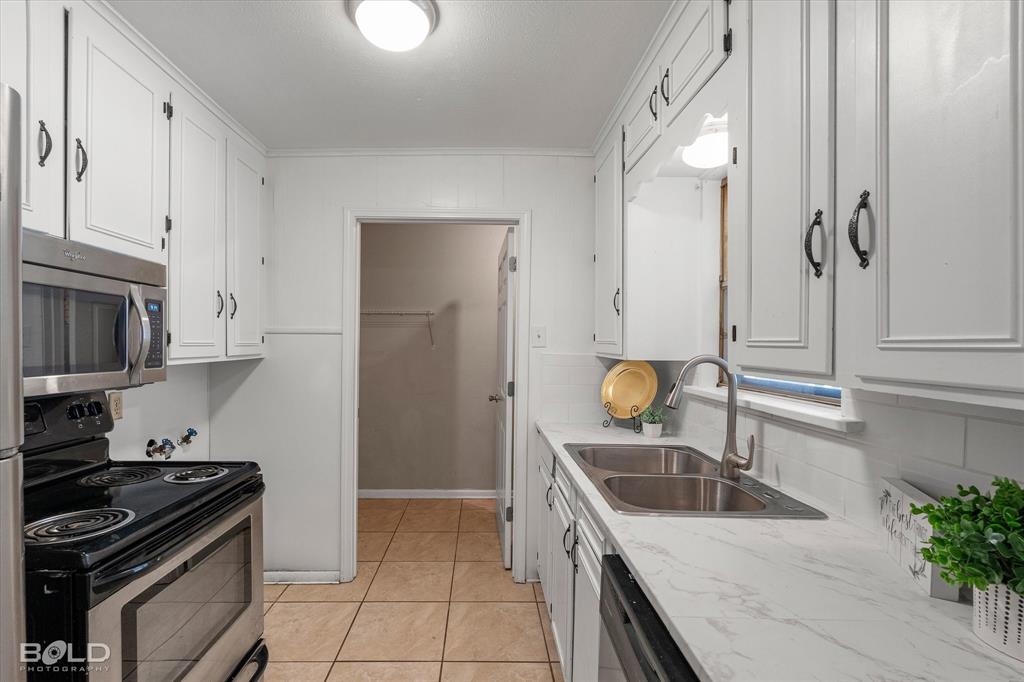 622 Meadowdale Place