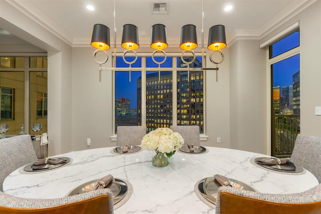 Ritz Carlton Residences 1 - Residential