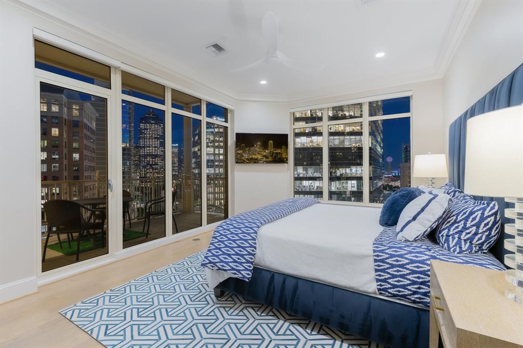 Ritz Carlton Residences 1 - Residential