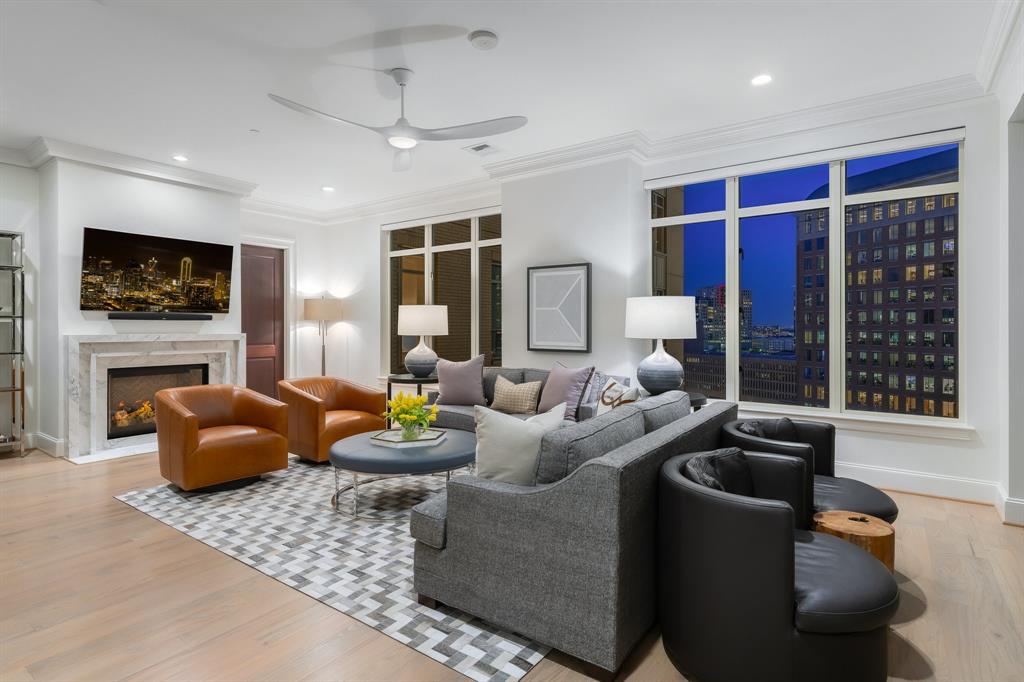 Ritz Carlton Residences 1 - Residential