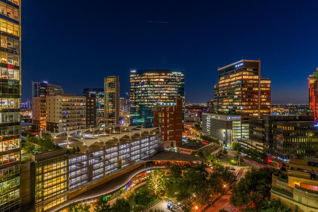 Ritz Carlton Residences 1 - Residential