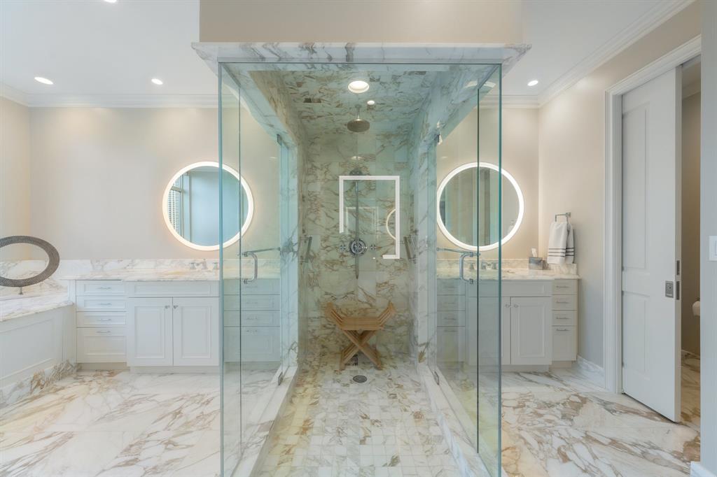 Ritz Carlton Residences 1 - Residential