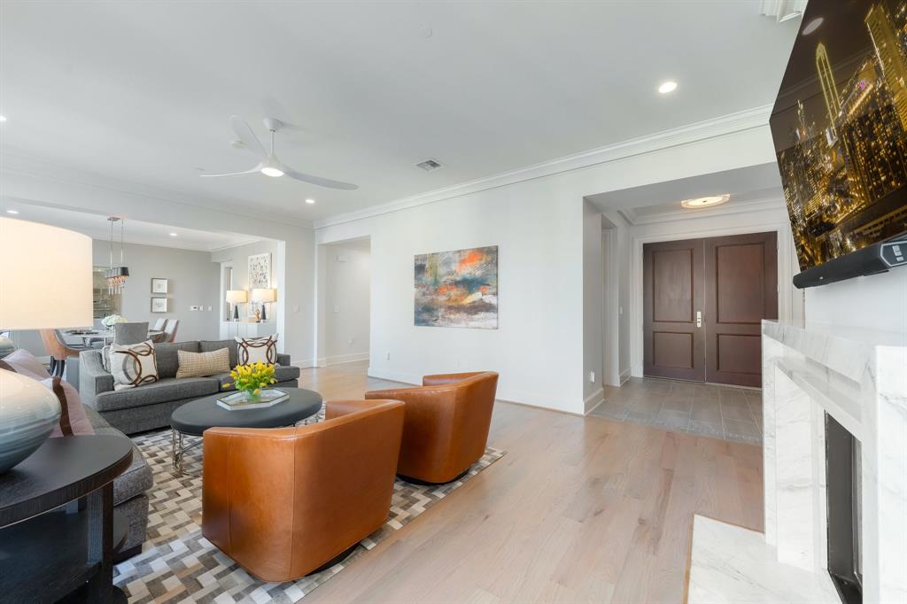 Ritz Carlton Residences 1 - Residential