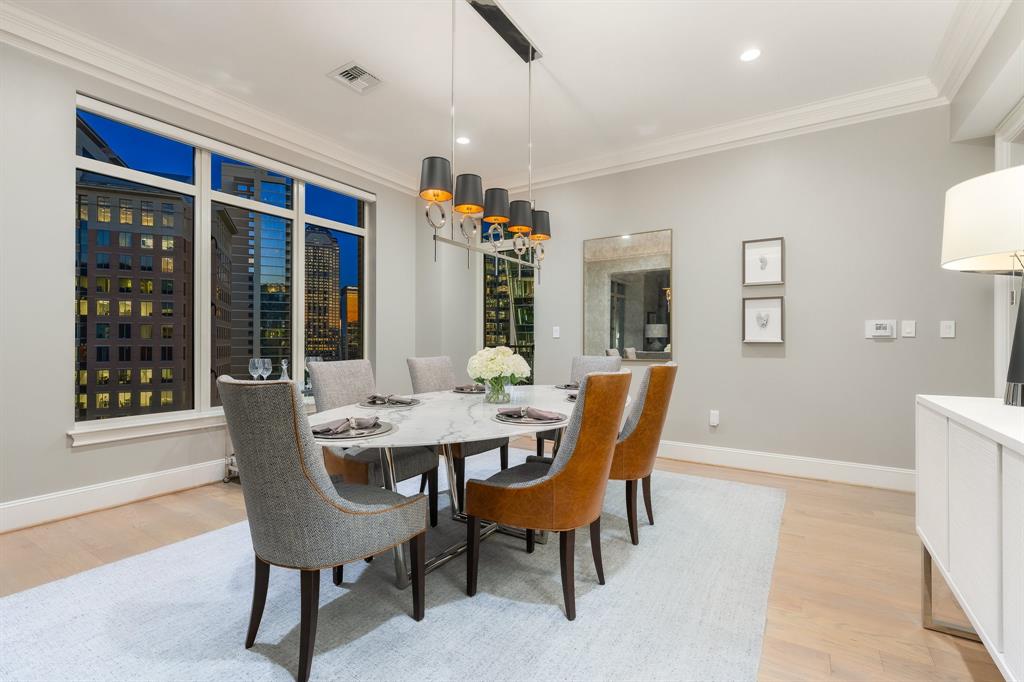 Ritz Carlton Residences 1 - Residential