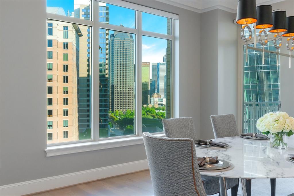 Ritz Carlton Residences 1 - Residential