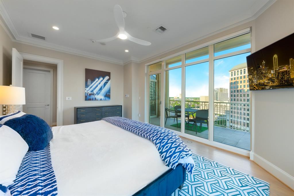 Ritz Carlton Residences 1 - Residential