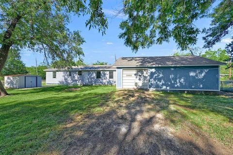 A home in Pottsboro