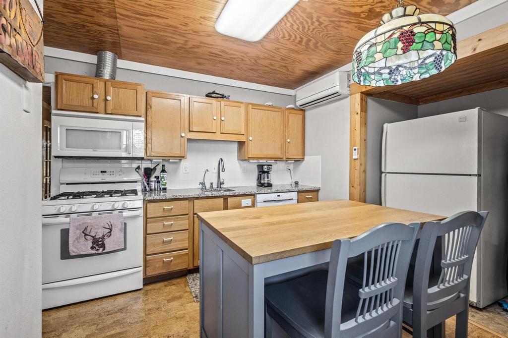 CHISUM NEIGHBORHOOD - Residential