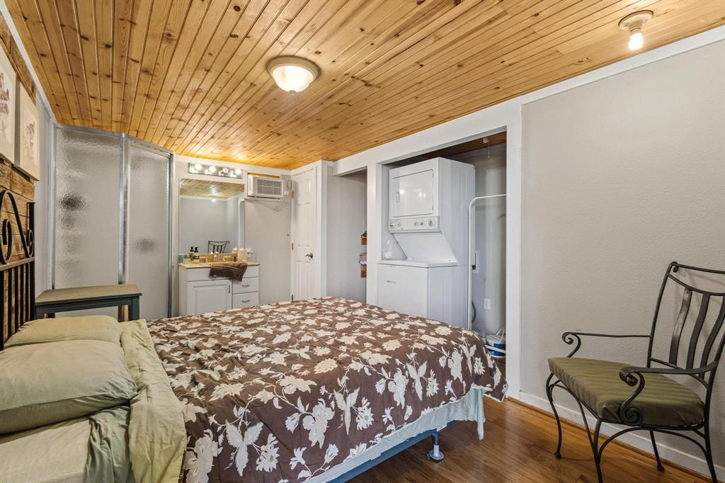 CHISUM NEIGHBORHOOD - Residential