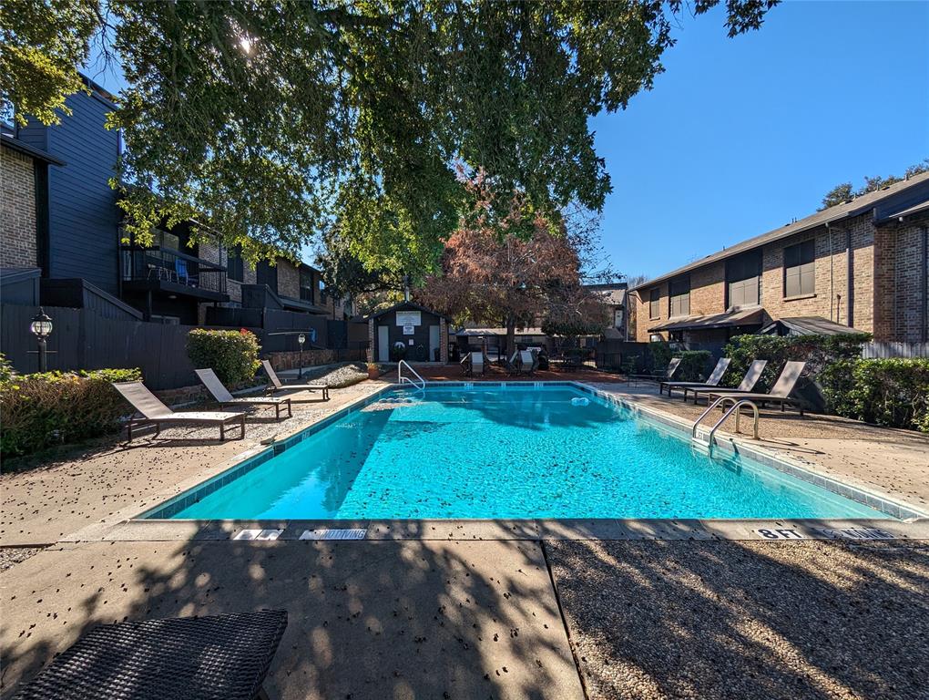 Holly Glen Condos - Residential Lease