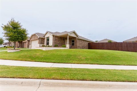 841 Hutchins Drive Crowley TX 76036
