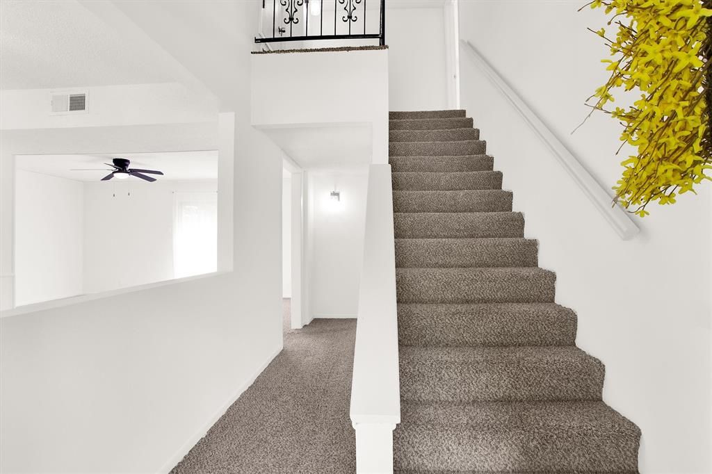 Photo of 800 Glen Key Street, Denison, TX 75020 (MLS # 21248486)