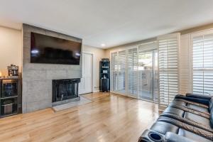 Royal Oaks Condo - Residential