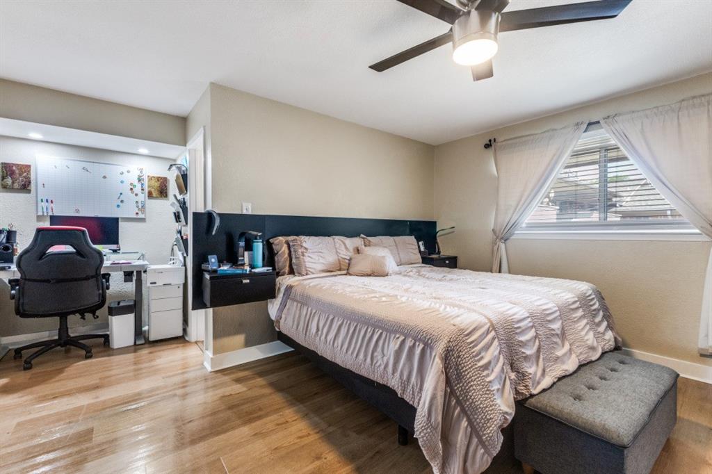 Royal Oaks Condo - Residential