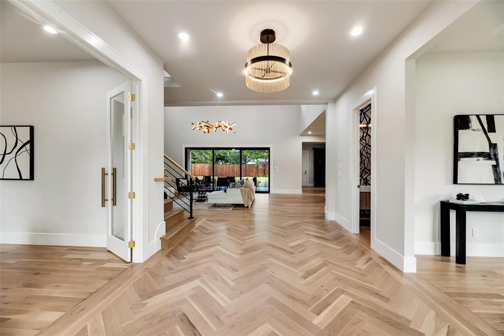 3306 Northaven Road
