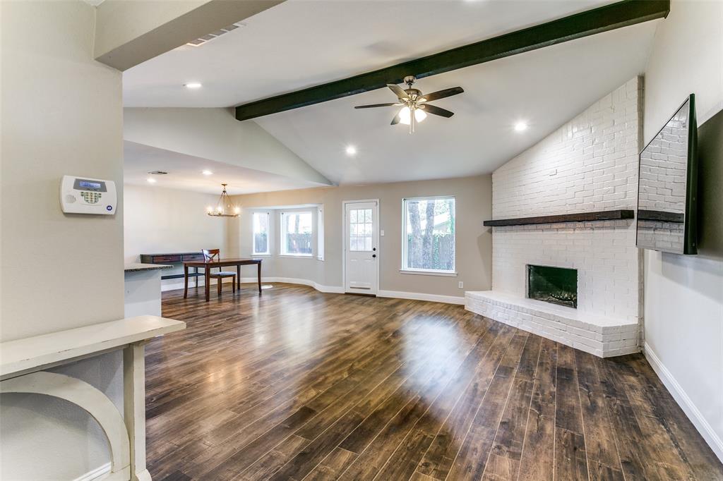 6913 Daniel Court