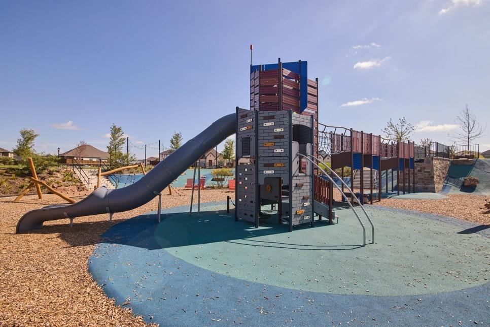 The Ridge at Northlake - Residential