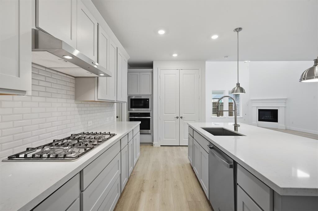 The Ridge at Northlake - Residential