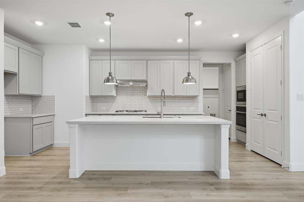 The Ridge at Northlake - Residential