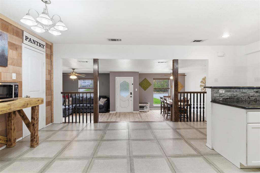 208 E Columbia Street