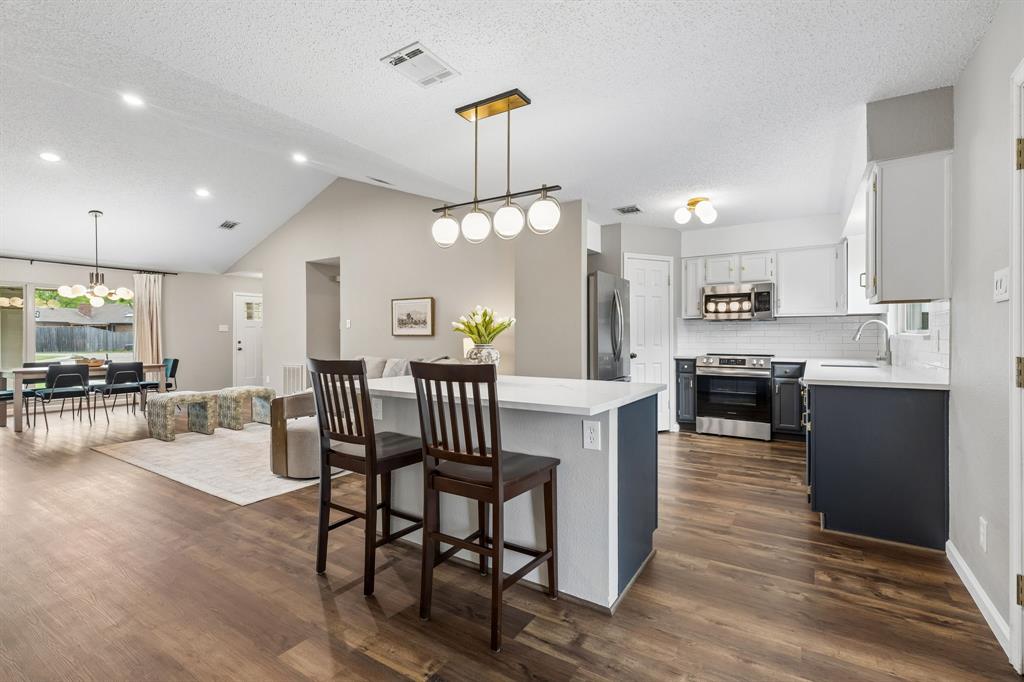 3905 Las Brisas Drive