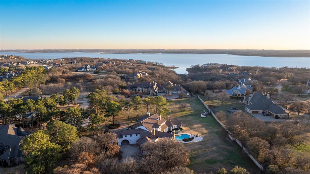 Chateau Du Lac Ph I - Residential