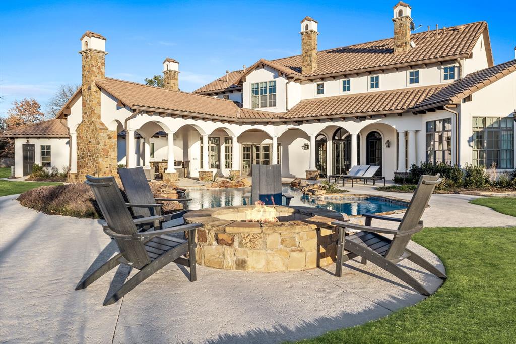 Chateau Du Lac Ph I - Residential