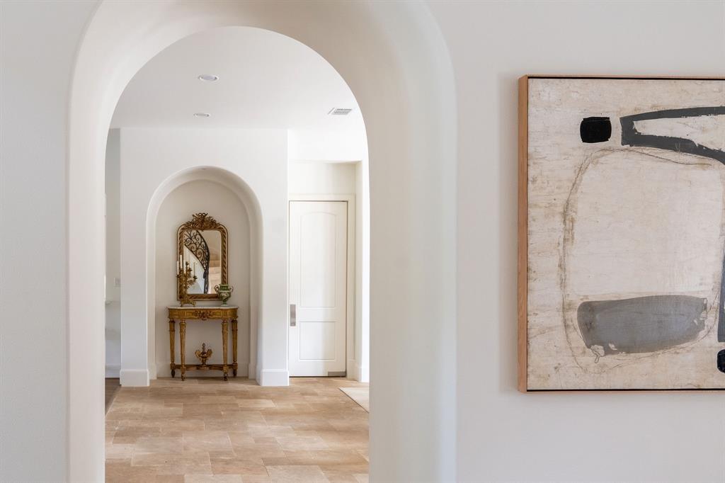 Chateau Du Lac Ph I - Residential