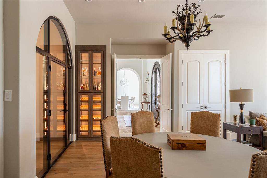 Chateau Du Lac Ph I - Residential