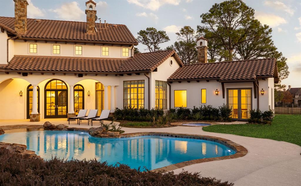 Chateau Du Lac Ph I - Residential