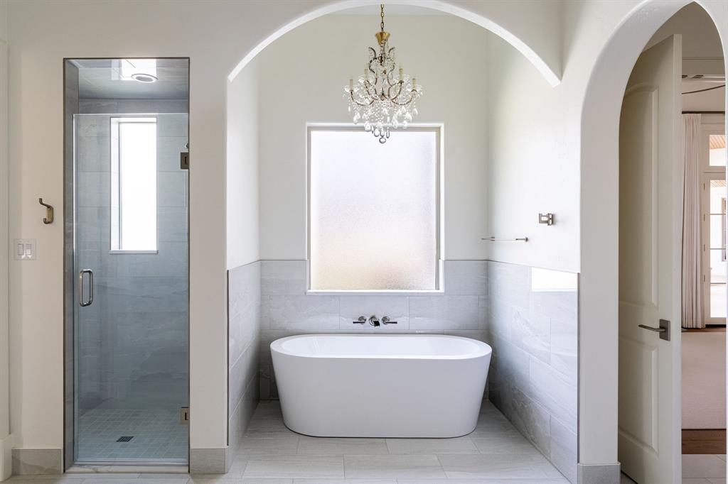 Chateau Du Lac Ph I - Residential