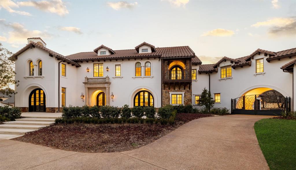 Chateau Du Lac Ph I - Residential