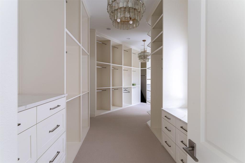 Chateau Du Lac Ph I - Residential