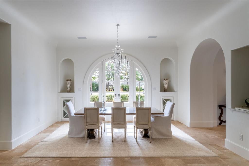 Chateau Du Lac Ph I - Residential