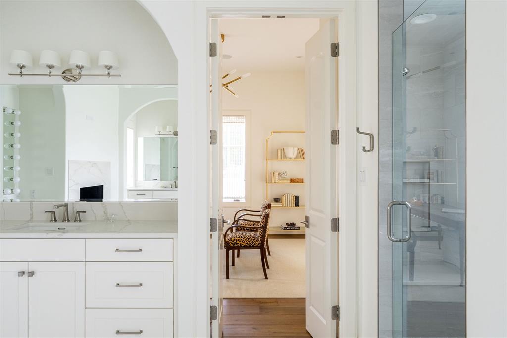 Chateau Du Lac Ph I - Residential