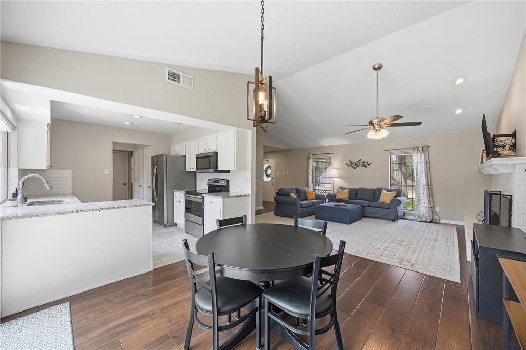 408 Thorn Wood Drive