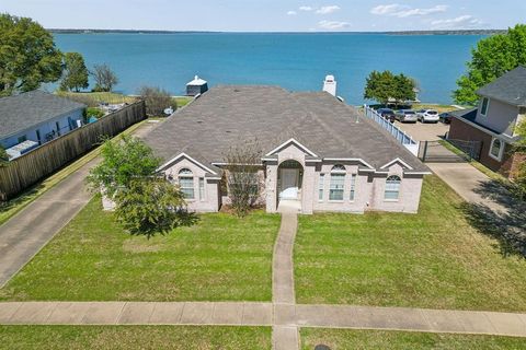 Photo of 9001 Briarcrest Drive, Rowlett, TX 75089 (MLS # 21211772)