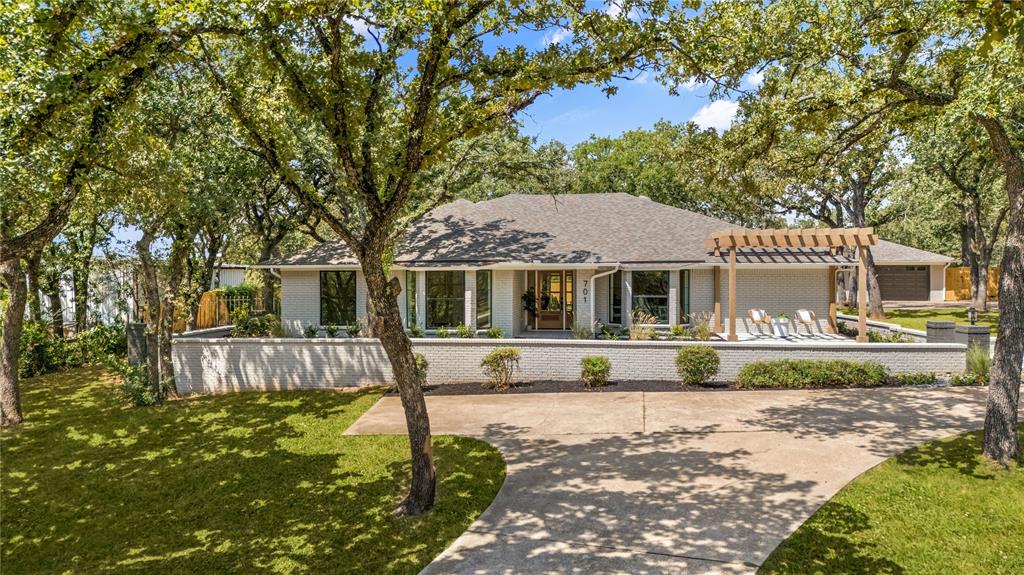 701 Castleman Court