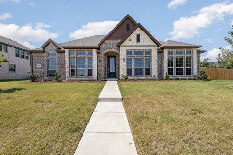 1035 Beaverbrook Lane DeSoto TX 75115