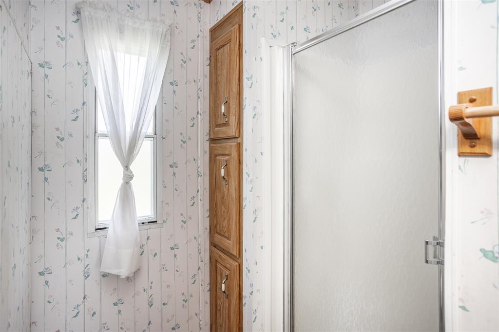 S Willis survey abstract 1102 - Residential