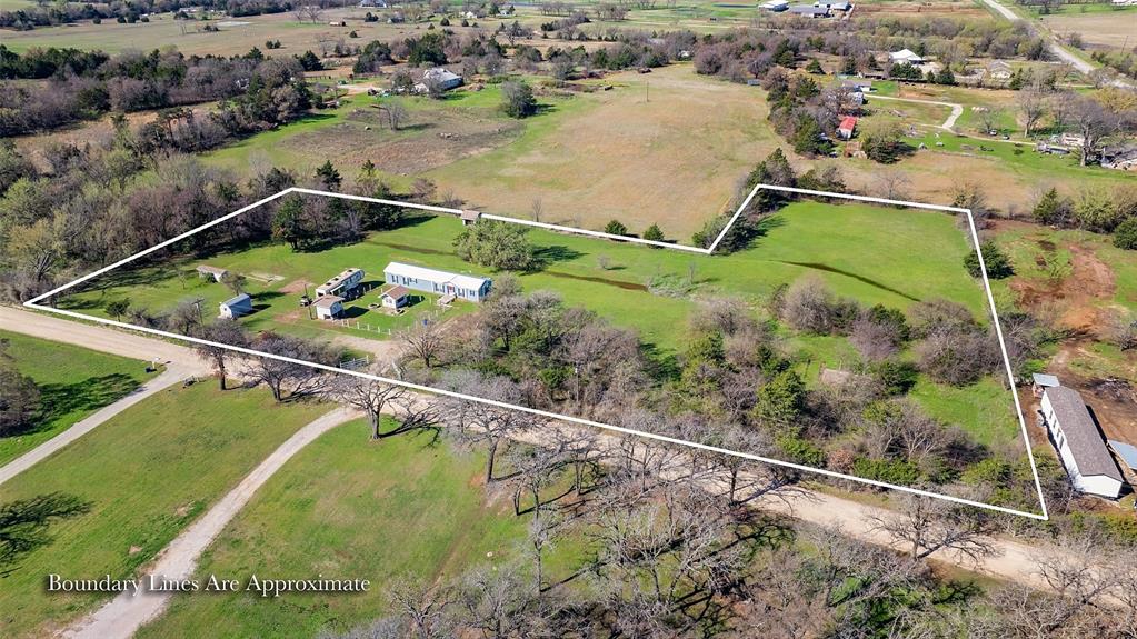 S Willis survey abstract 1102 - Residential