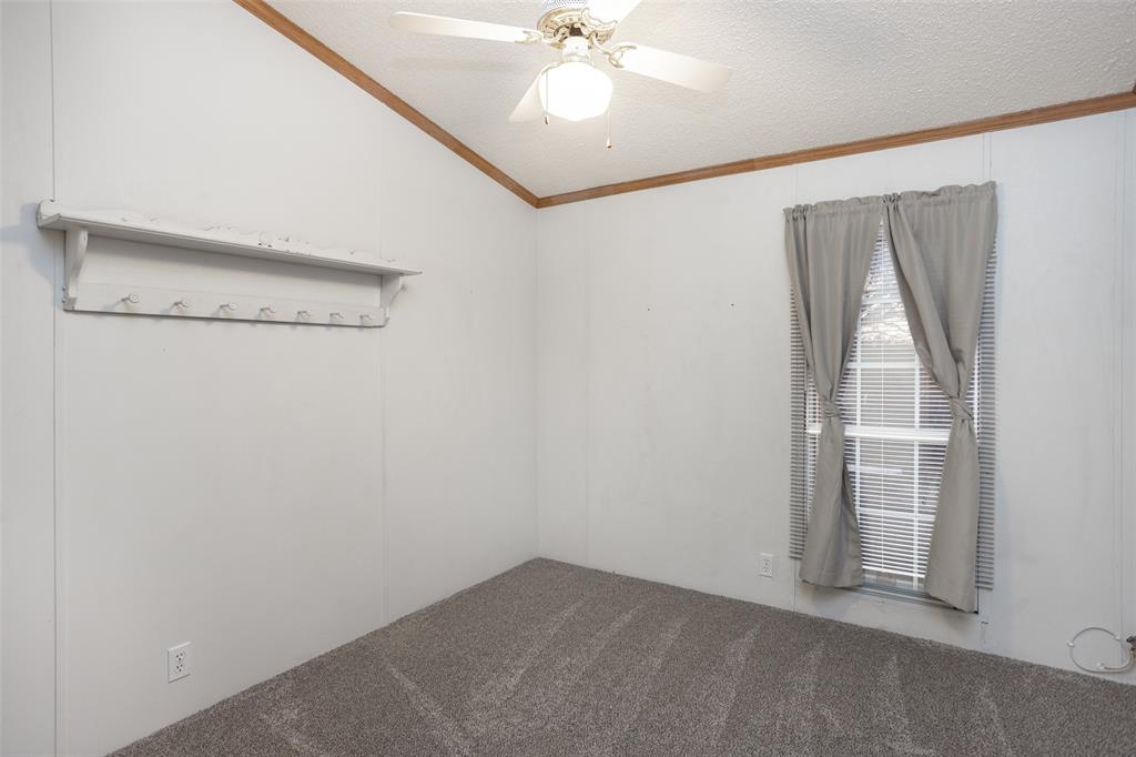 S Willis survey abstract 1102 - Residential