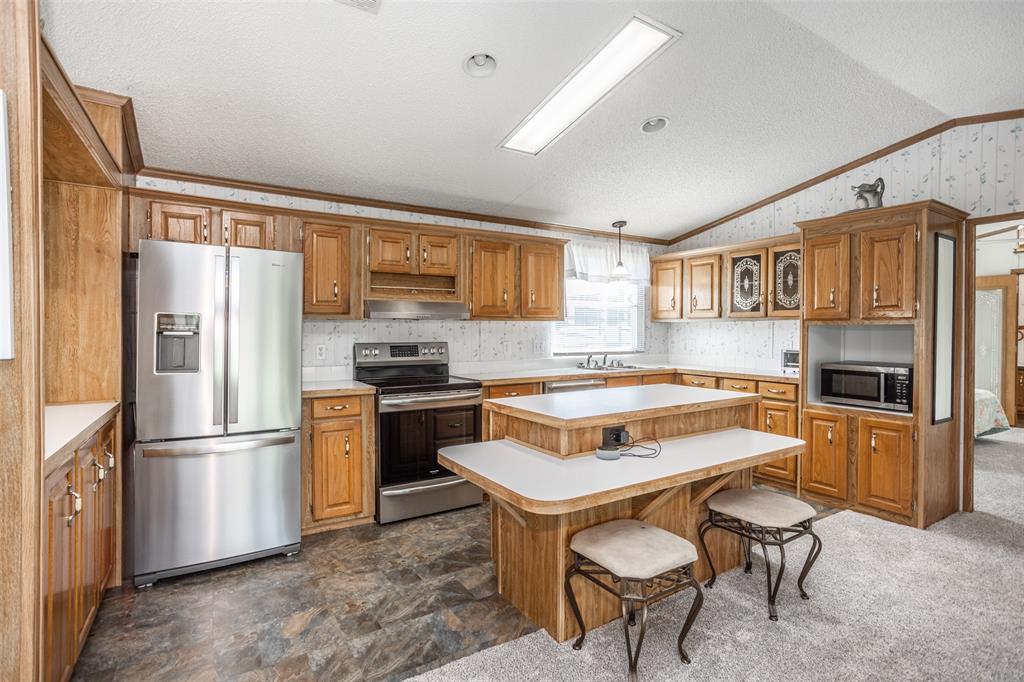 S Willis survey abstract 1102 - Residential