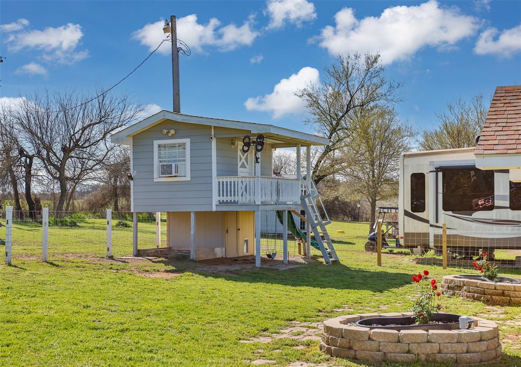 S Willis survey abstract 1102 - Residential